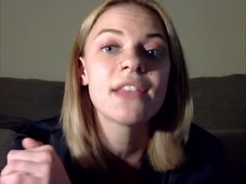 webcam girl littlelaurie2 live cam image #1461872