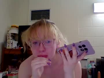 webcam girl blonde_katie live cam image #6780760