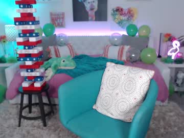 webcam girl holihurricane live cam image #4015838