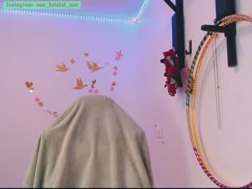 webcam girl crystalnut live cam image #3702691