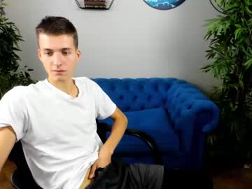 webcam man kevin_dickinson live cam image #2685498