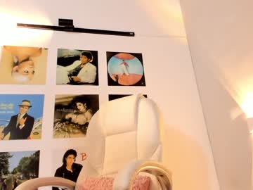 webcam girl little_effy18 live cam image #4814514
