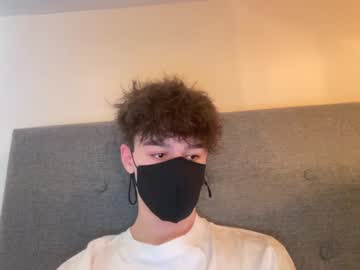 webcam man jacobmakescum live cam image #4011345