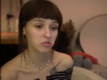 webcam girl diruriru live cam image #6483413