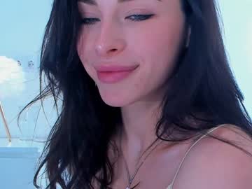 webcam girl uwunikaa live cam image #6237402