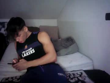 Cam for giovyyx