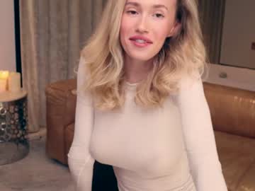 webcam girl lolly_bella_ live cam image #3926934