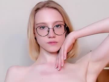 webcam girl dawnwillrise live cam image #7018359