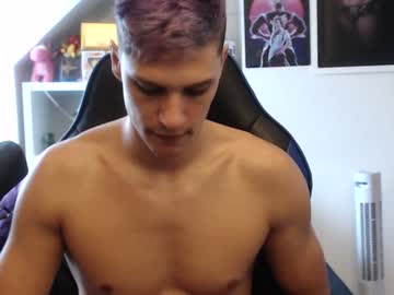 webcam man misterydragon live cam image #93374