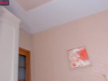 webcam girl emelianae live cam image #5221018