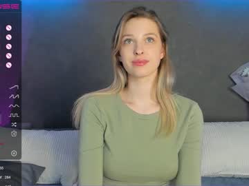 webcam girl mmm_banana live cam image #4590911