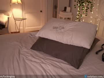 webcam girl fuckingtoy_ live cam image #1508546