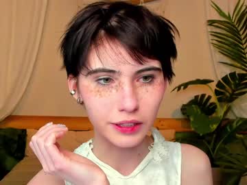 webcam girl helenblash live cam image #3541367