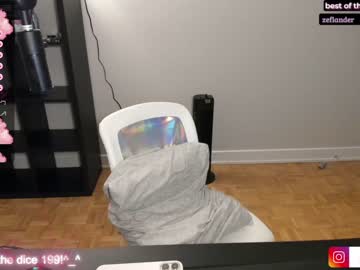 webcam girl alexa_dream live cam image #2409283
