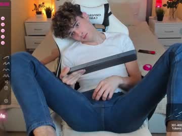 webcam man james_mil live cam image #3039543