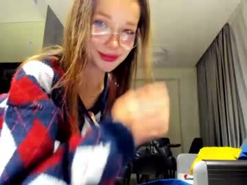 webcam girl ellie_leen live cam image #1165959