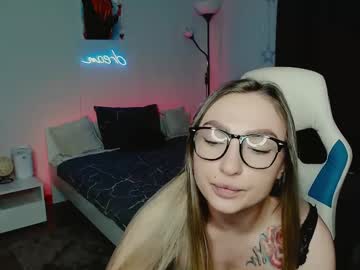 webcam girl adriana_campbell live cam image #7102440