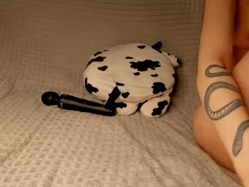 webcam girl urbabykam live cam image #7107038