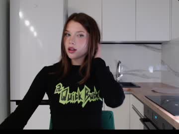 webcam girl bitter_moon live cam image #5537884