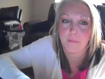 webcam couple leo_lady_8675309 live cam image #293876