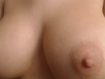 webcam girl motorboat_me live cam image #3988617