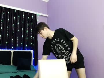 webcam man wilson_evans live cam image #1097889