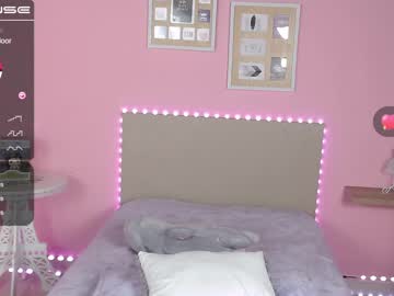 webcam girl little_effy18 live cam image #1022899