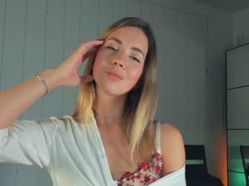 webcam girl emmi_rosee live cam image #5585811