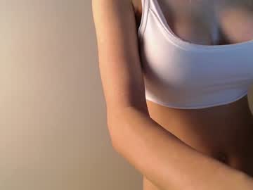 webcam girl trixie_taylor live cam image #4042638