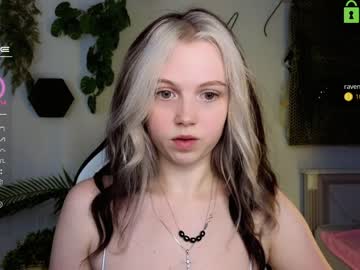 webcam girl small_blondee live cam image #4873808