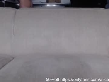 webcam girl smileyouarehere live cam image #1037426