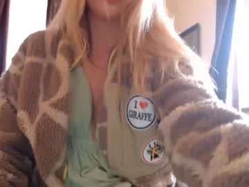 webcam girl bitter_moon live cam image #4065905