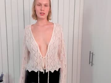 webcam girl noreenelletson live cam image #6212726