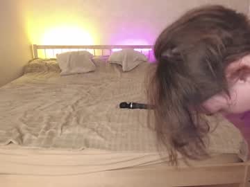 webcam girl fflloowweerr live cam image #2749445