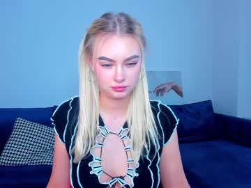 webcam girl 8a8y_nura live cam image #2066341