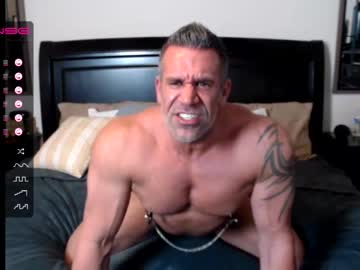 webcam man straightmuscleandmore live cam image #1187822