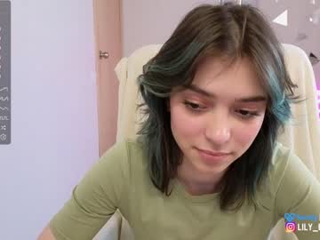 webcam girl lily_ewing live cam image #5190237