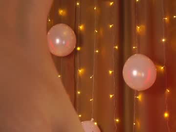 webcam girl helenmoors live cam image #4656733