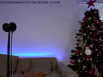 webcam girl naughtyrider69 live cam image #803165