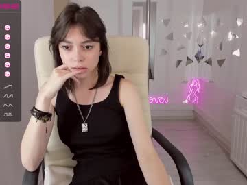 webcam girl lily_ewing live cam image #2879675