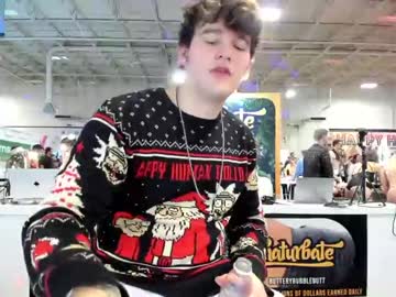 webcam man thejohnnystone live cam image #3282910