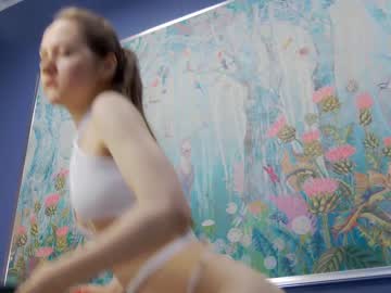 webcam girl kriskras__ live cam image #6338384