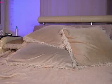 webcam girl princessasiana live cam image #3392123