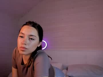 webcam girl darling_kira live cam image #2653495