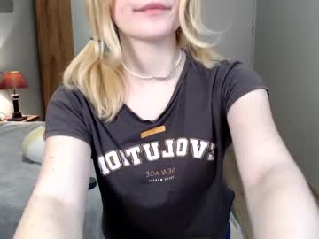 webcam girl illegaldream live cam image #5859995