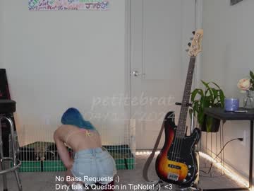 webcam girl petitebrat live cam image #6800632