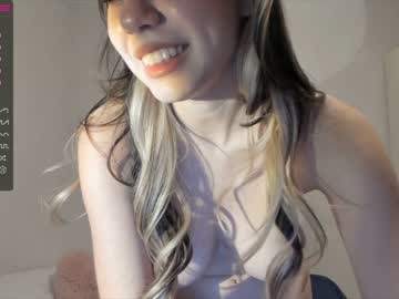 webcam girl deniseone live cam image #3546168