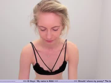 webcam girl girl_i_am live cam image #3846415