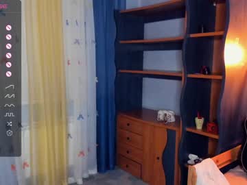 webcam girl deliaderrick live cam image #6499247
