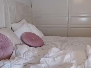 webcam girl lilemilyy live cam image #6632112